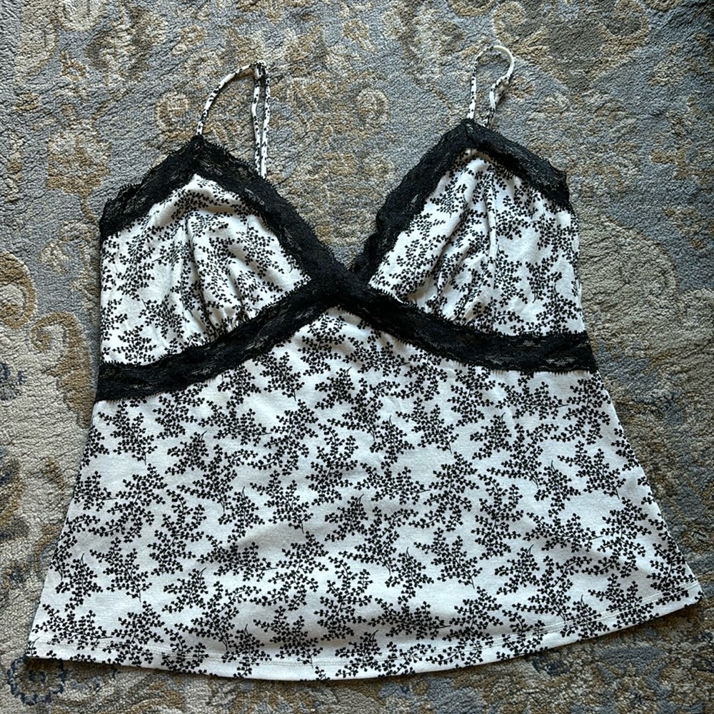 Lulu’s tank top